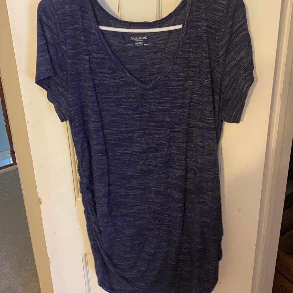 Only worn twice! Maternity tshirt!